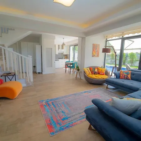 فيلة Sacred Private W/pool, Garden, Jacuzzi. *