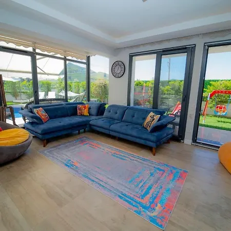 Sacred Private W/pool, Garden, Jacuzzi. فيلة *